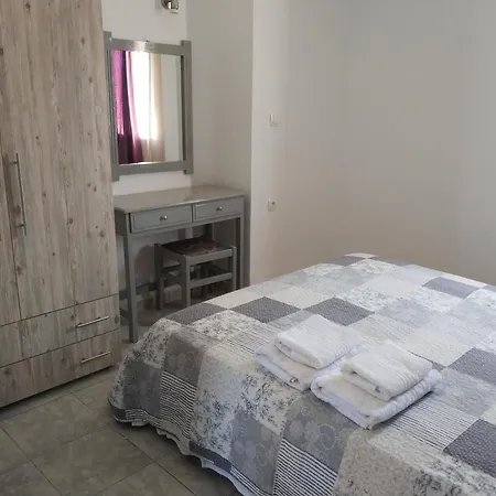 Nikos Apartments Agia Marina  Room photo