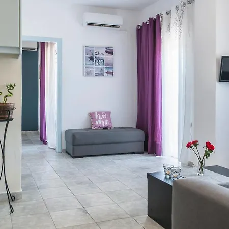 Nikos Apartments Agia Marina  Exterior photo